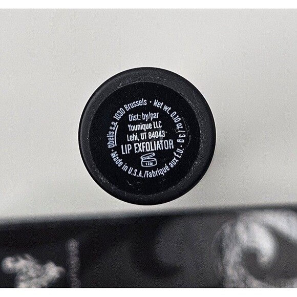 Younique Moodstruck Lip Exfoliator .10oz New in Box - Picture 5 of 5